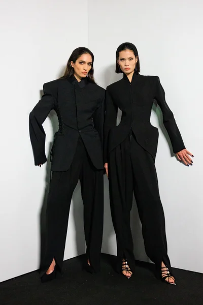 Look 7